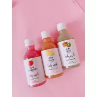 草莓味 260ml 水蜜桃水果味身体磨砂沐浴露学生女去角质鸡皮疙瘩全身嫩白磨砂膏