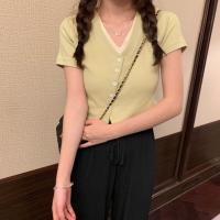 米黄色 均码 kumayes奶酪夹心/假两件V领排扣短款上衣夏季显瘦bm风小众设计T恤