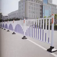 黑色橡胶底座330×250×130 道路护栏市政护栏交通安全镀锌钢护栏马路小区隔离围栏广告板栅栏