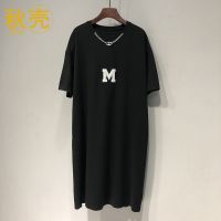 秋壳2022夏季新款ins风刺绣字母圆领链条装饰宽松中长款T恤连衣裙