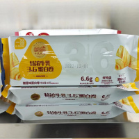 一莎牛乳牧场特浓牛乳榴莲味蛋白卷88g