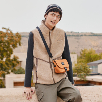 探路者挎包 2021秋冬新款户外运动休闲男女通款耐磨抗撕裂可调节斜挎包