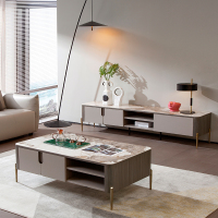 柜体使用的银丝木三胺板与金丝纹三胺板,茶几与地柜的四周均做了贴心的倒圆设计, 减少棱角的凌厉感,同时也减少平时在走动的过