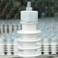 大上柱式瓷绝缘子P-20T