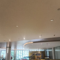 电器卖场石膏板吊顶(平顶)现场制作 欢迎来电咨询