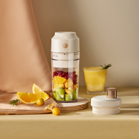 小熊(bear) 榨汁机 料理机 LLJ-T03H1-P01