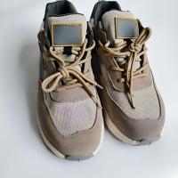 依莲纱嫚 轻便劳保鞋 36-46码/双