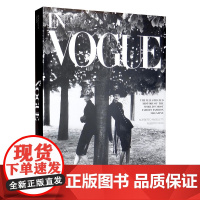 英文原版 In Vogue 《Vogue》杂志经典时尚摄影服装作品集 Dior大牌潮流时尚服装设计作品 英文版时尚风杆指