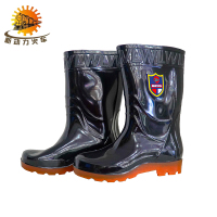 新动力火车 中筒靴 尺码39-45 单位:双