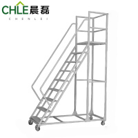 晨磊登高梯16步/个