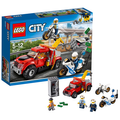 LEGO 乐高 City城市系列 追踪重型拖车60137 玩具 100-200块 5-12岁塑料