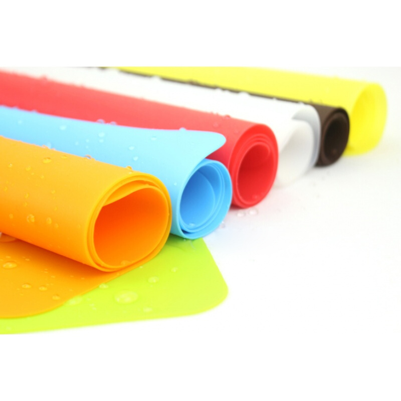 [精选]食品级硅胶餐垫杯垫碗垫防水耐高温盘垫隔热餐桌垫可折叠 40*60