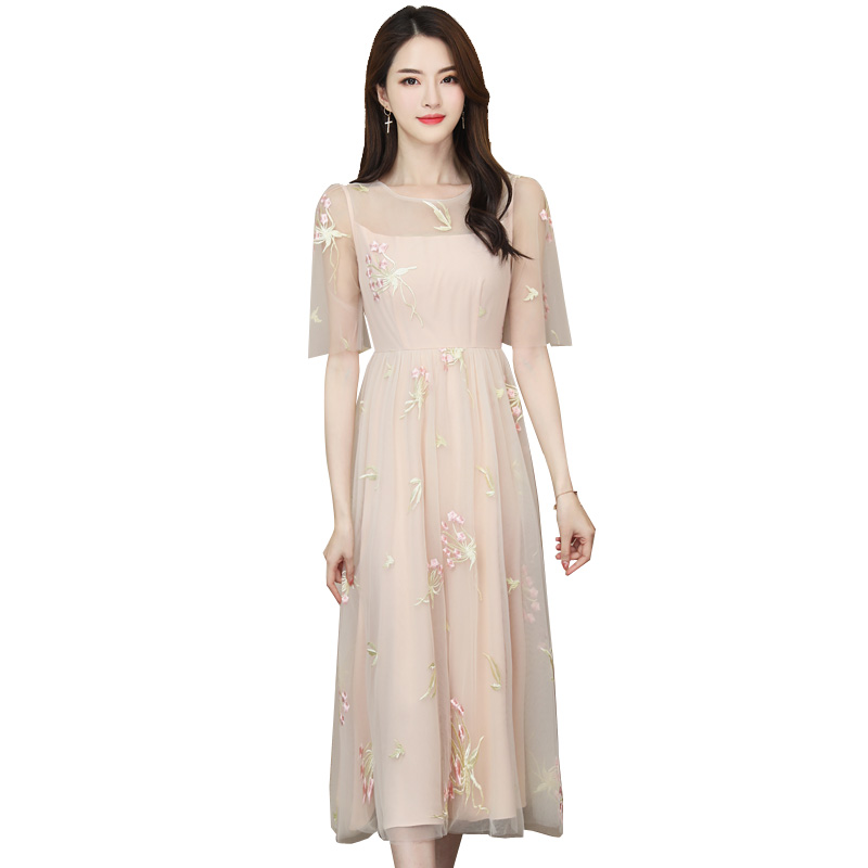 丝柏舍2019女装夏装圆领绣花收腰百褶长款连衣裙