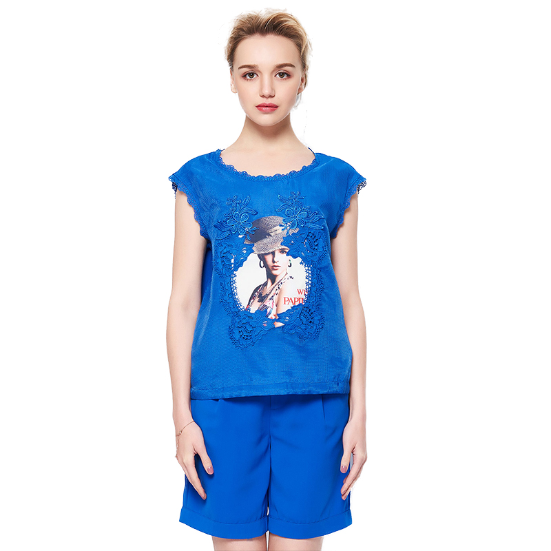 TZI081BL人物印花套头上衣