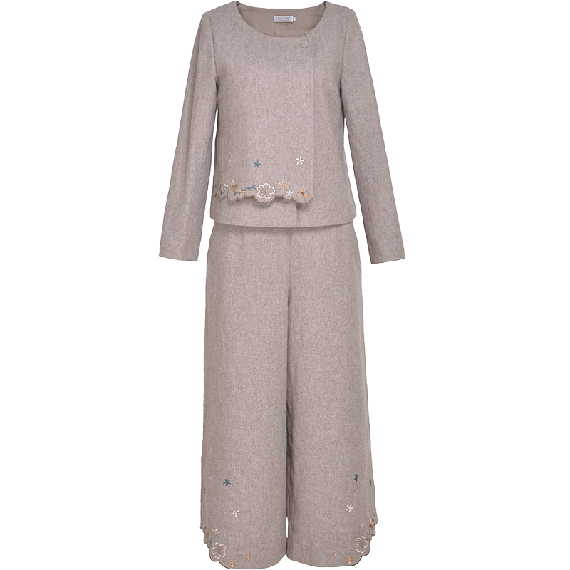 烟花烫2018冬季新款女绣花长袖毛呢+中腰阔腿裤两件套装 新燕年来3730560