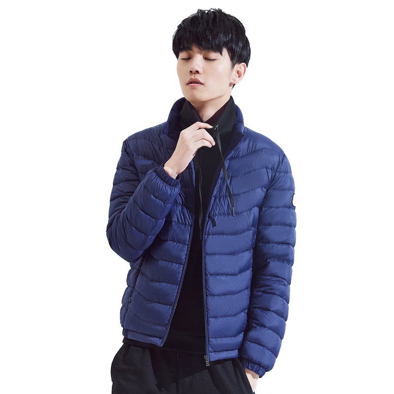 波司登BOSIDENG2018秋冬季新款轻薄羽绒服男短款修身青年休闲潮B80131005