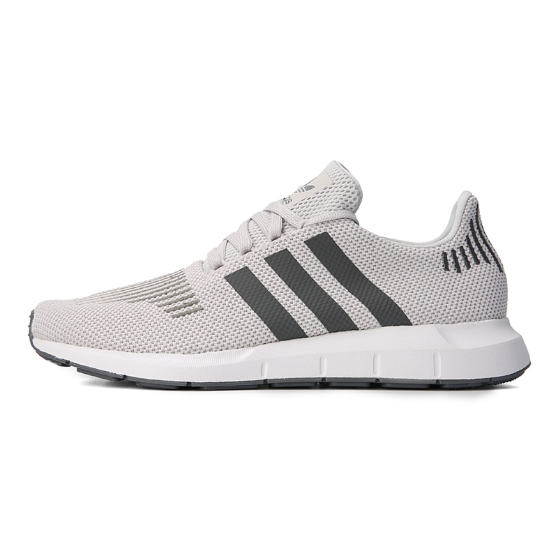 adidasOriginals阿迪三叶草中SWIFTRUNFOUNDATION