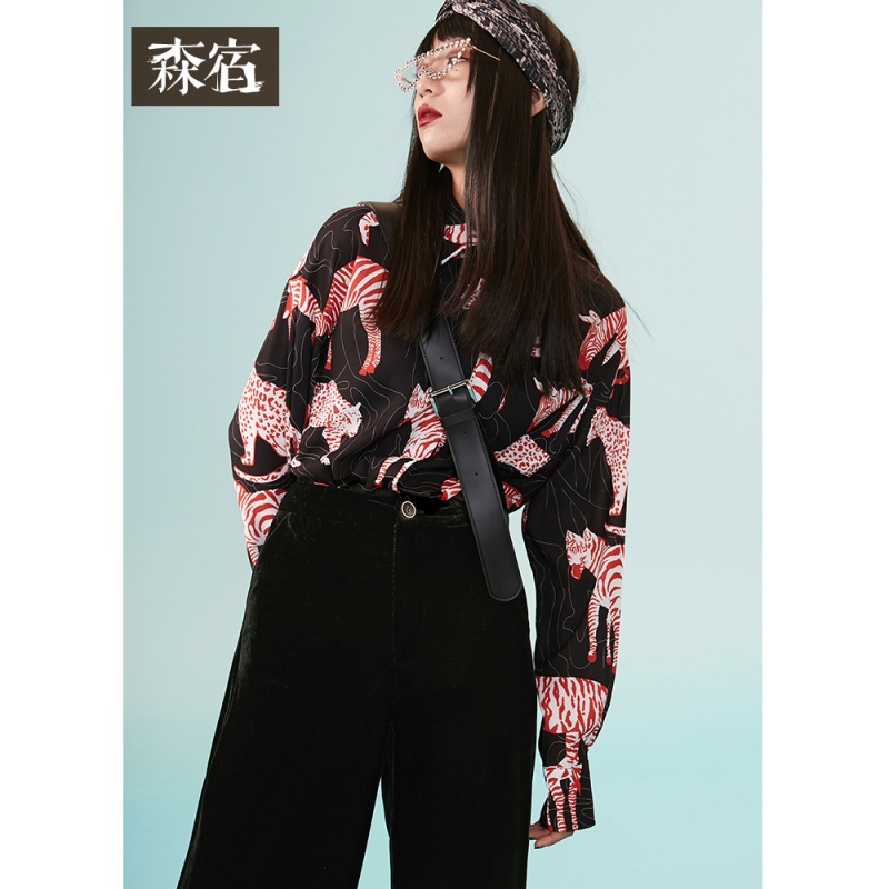森宿复古黑色碎花衬衫女冬装2018新款内搭打底中长慵懒风长袖衬衣