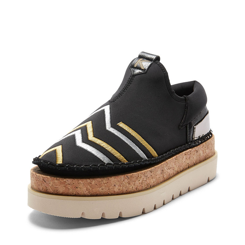 WIJI单鞋女2017潮流韩版时尚休闲布鞋平底个性百搭时尚学院风女鞋