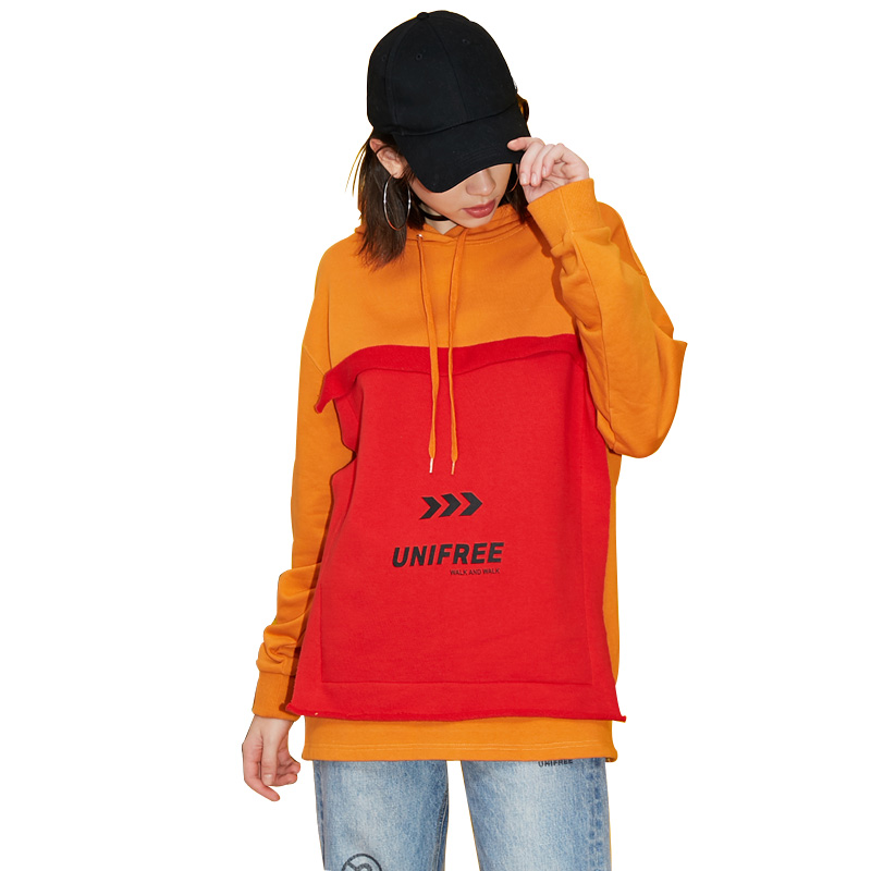 UNIFREE秋装2018新款女连帽宽松字母常规款长袖休闲卫衣UH183A127
