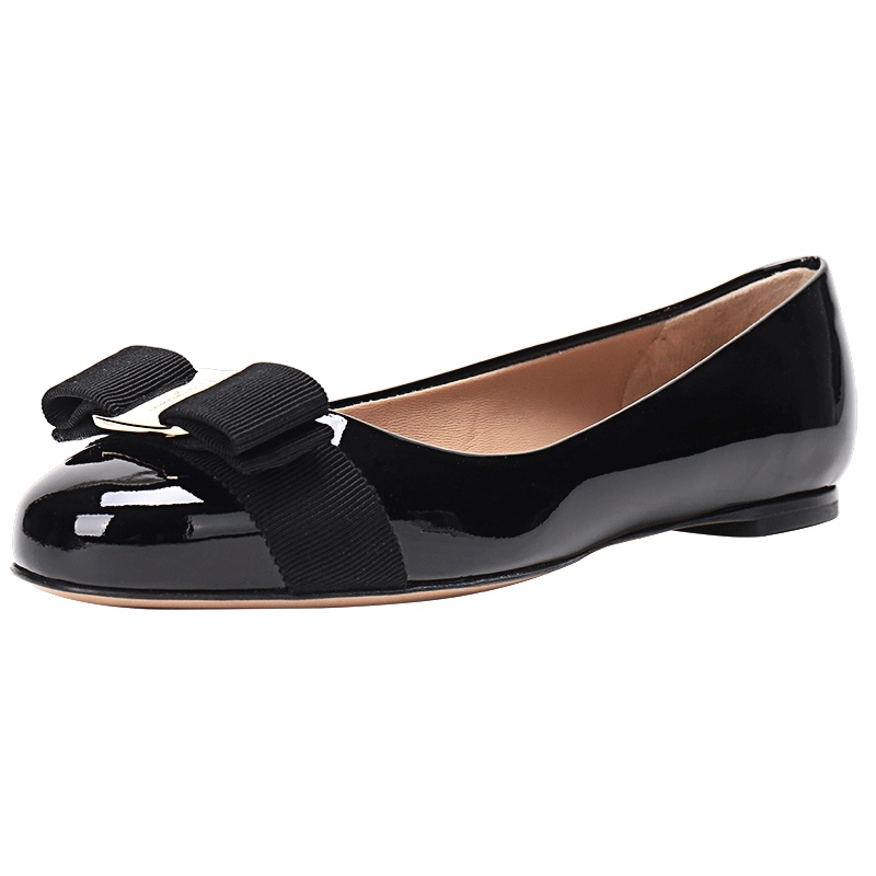 Salvatore Ferragamo 萨瓦托·菲拉格慕 女士漆皮蝴蝶结平底鞋 0574556