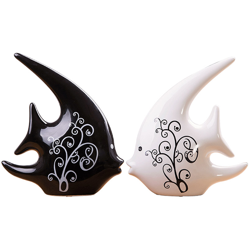 家居饰品客厅装饰摆件创意礼物陶瓷工艺黑白情侣对吻鱼