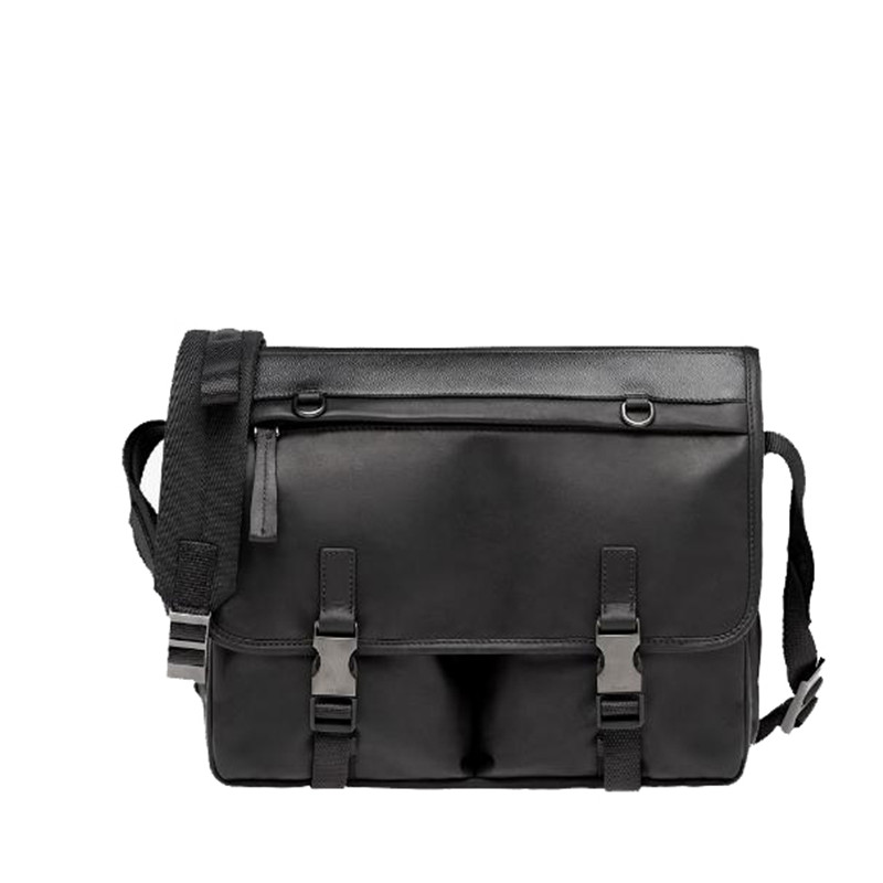 prada普拉达 欧洲直邮 018新款男士黑色皮革前外口袋单肩斜挎包