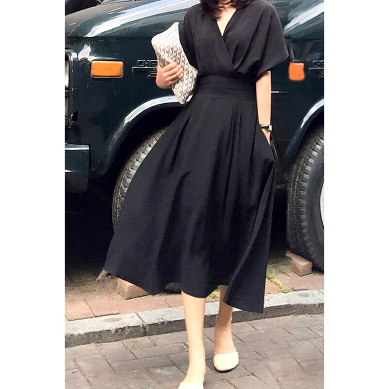 2018夏韩国新款收腰V领潮流御姐时尚性感连衣裙绿色均码