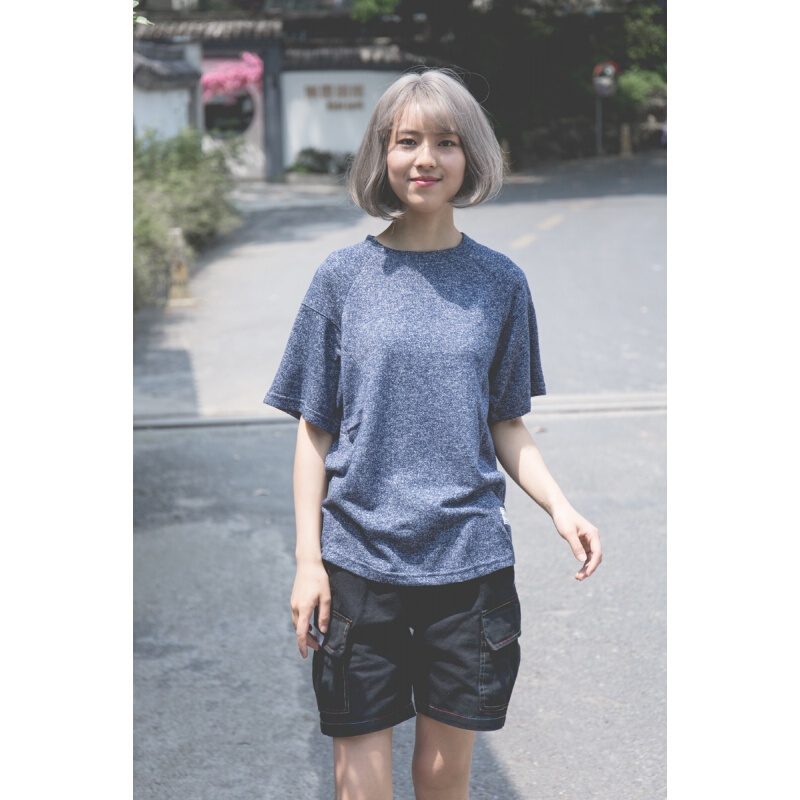 雪花设计个性圆领日系简约短袖中性女装T恤衫日系街头复古纯色短t