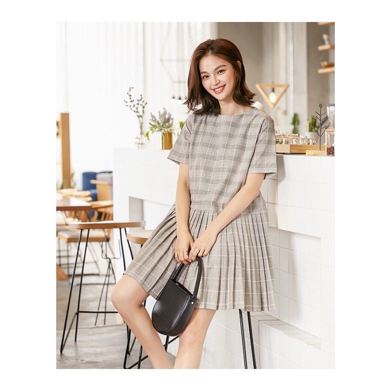 胖妹妹夏装百褶学院风中长款连衣裙大码女装胖mm显瘦格子裙图片色