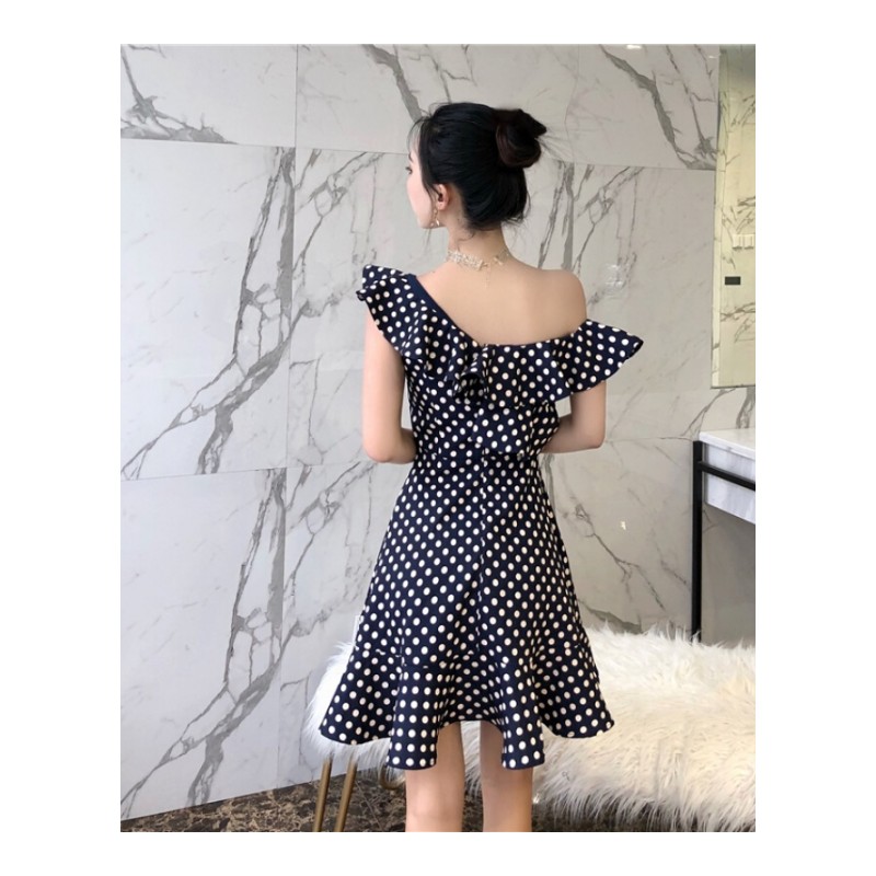2018夏装性感一字斜肩荷叶边设计感波点高腰连衣裙女 图片色 均码