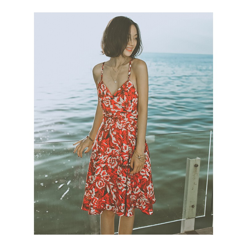2017夏季新品女装V领露背碎花带雪纺连衣裙波西米亚海边度假沙滩裙红色