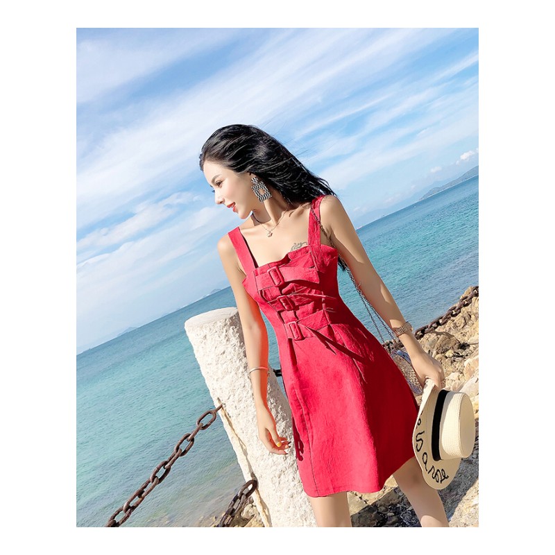 连衣裙女夏2018新款韩版气质时尚百搭修身显瘦海边度假带A字裙红色