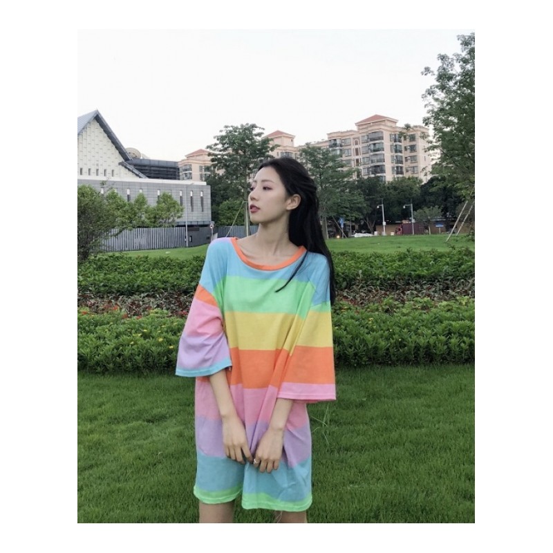 时尚新款女装2018韩范潮流夏装圆领宽松彩虹条纹短袖T恤上衣深彩虹均码