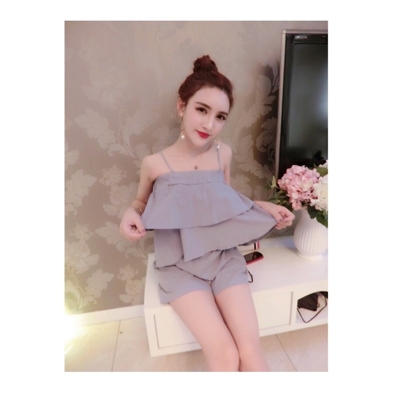 2018夏季韩版新款时尚气质百搭带荷叶层上衣+宽松短裤时髦套装