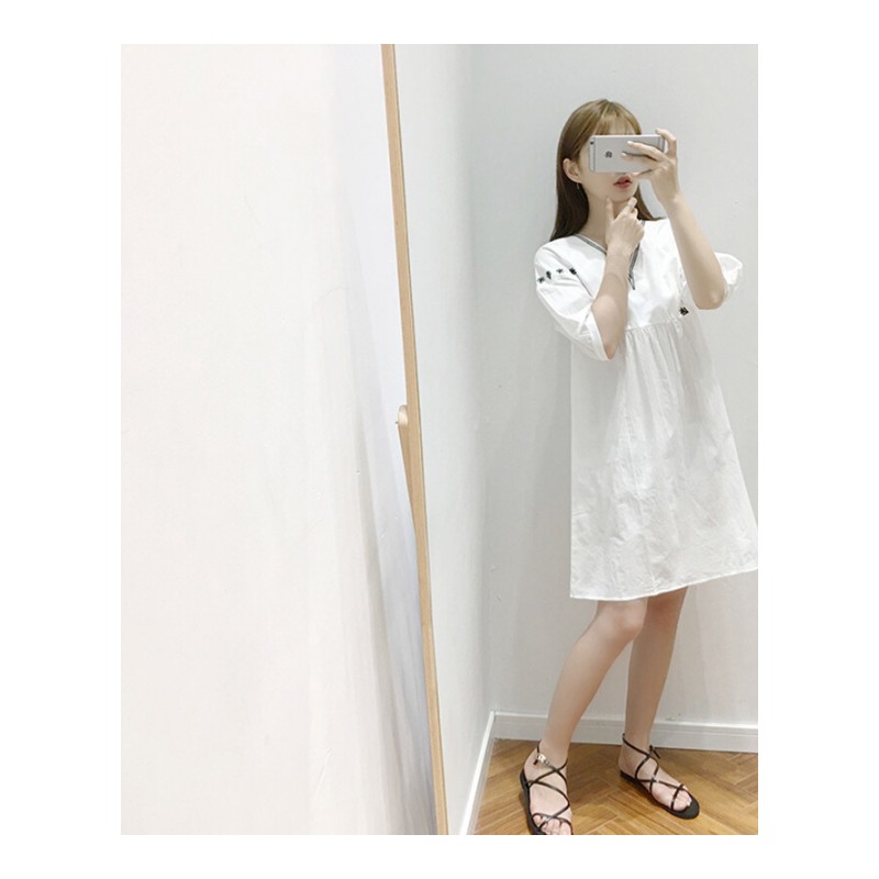 付臭美2018夏装新款韩版V领印花短袖连衣裙女中长款a字裙子休闲 白色 均码