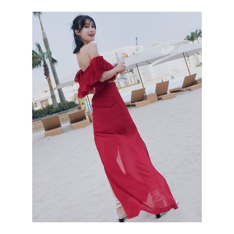 沙滩裙女夏2018新款海边度假泰国露腰波西米亚长裙两件套装一字肩