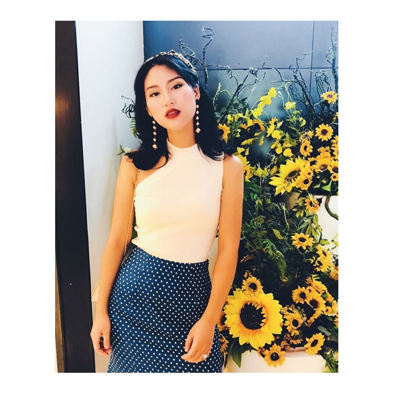 带背心女外穿内搭打底短款漏锁骨削肩针织无袖挂脖高端气质上衣白色均码