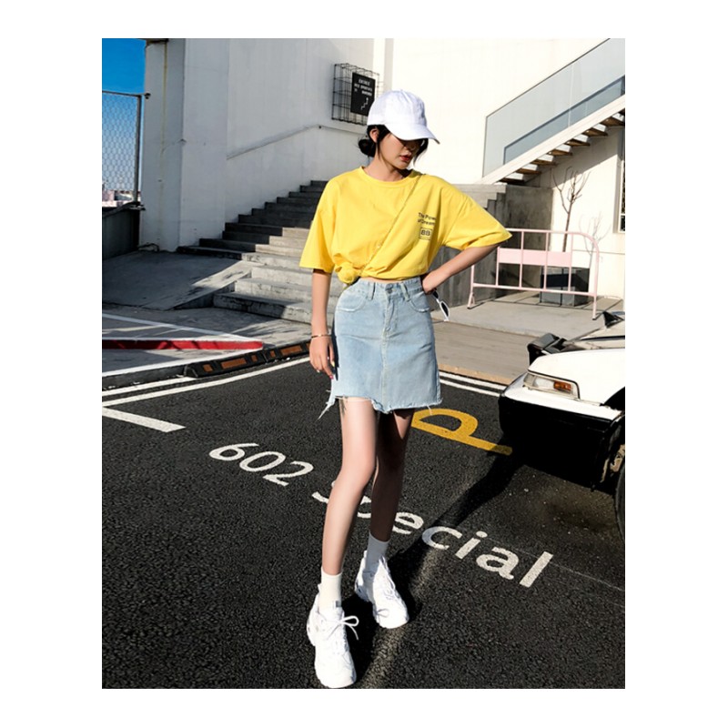 chic浅色牛仔短裙女夏2018新款ins高腰裙子a字包臀裙不规则半身裙浅蓝色