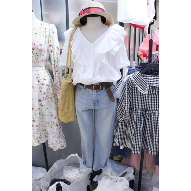 2018夏装新款时尚韩版白色V领荷叶边系扣短袖衬衫女休闲衬衣上衣白色
