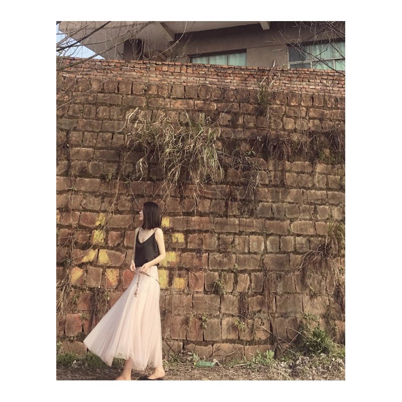 丝滑缎面带女内搭短款春夏宽松打底衫绸缎深V领小背心外穿