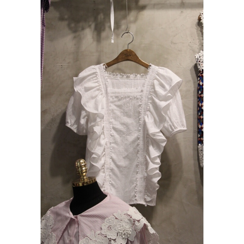 2018夏装新款时尚优雅蕾丝拼接荷叶边短袖上衣女装韩版白色衬衫潮白色