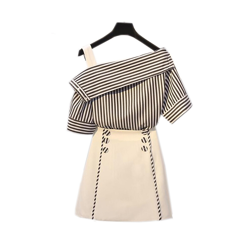 大码女装2018夏装新款胖mm腰粗遮肚子藏肉洋气显瘦减龄两件套装潮