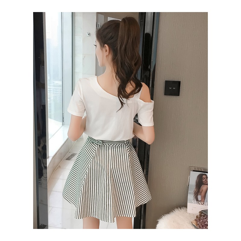 时髦洋气套装女2018夏新款露肩中长款上衣韩版显高条纹两件套T恤