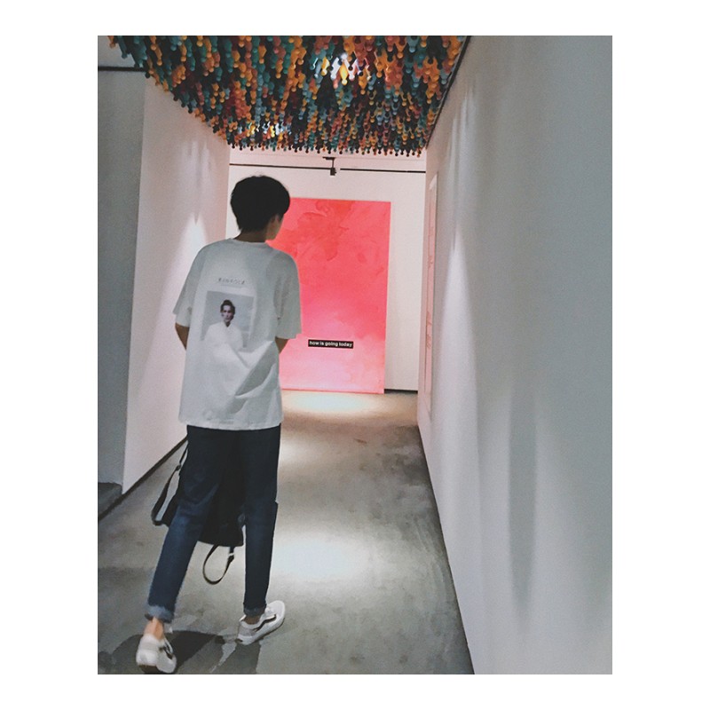 夏款港仔文艺男人物印花复古T恤男纯色棉短袖韩版宽松休闲青年潮
