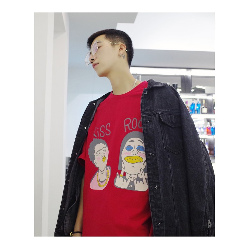 夏季日系文艺短袖男帅气个性卡通印花T恤青少年休闲宽松半袖男生