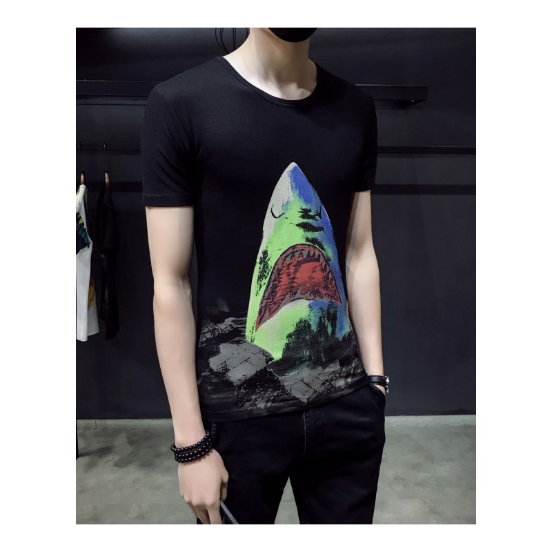 2018年轻夏装个性印花鲨鱼短袖体恤男士韩版修身圆领半袖青年T恤