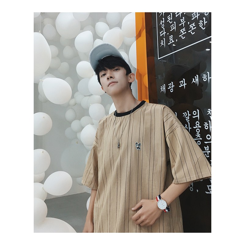 2018夏季年轻韩国日韩风文艺短袖T恤男士条纹圆领五分袖男宽松潮