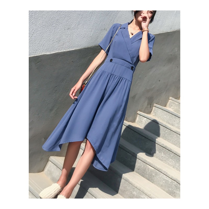冷淡风连衣裙女夏显瘦女士新品韩版V领收腰显瘦港味年轻复古裙子
