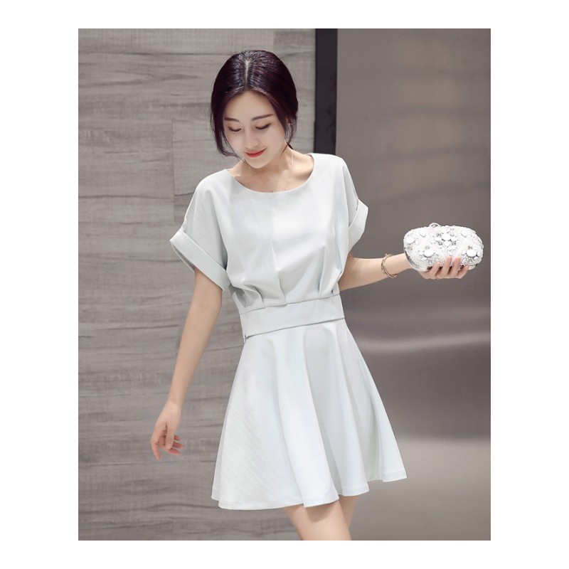 夏天连衣裙女女士新品显瘦港味复古显瘦的社会时髦套装两件套